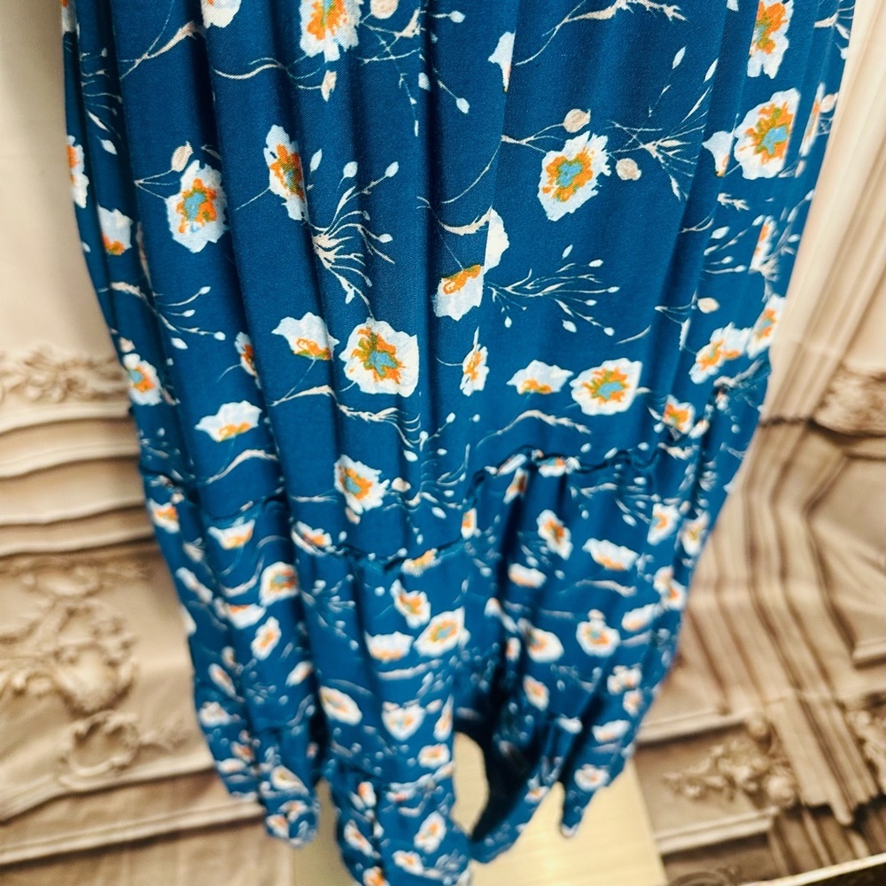 3 for $36 Sale! Charlotte Russe Blue Floral Strapless Midi Dress - Picture 4 of 7